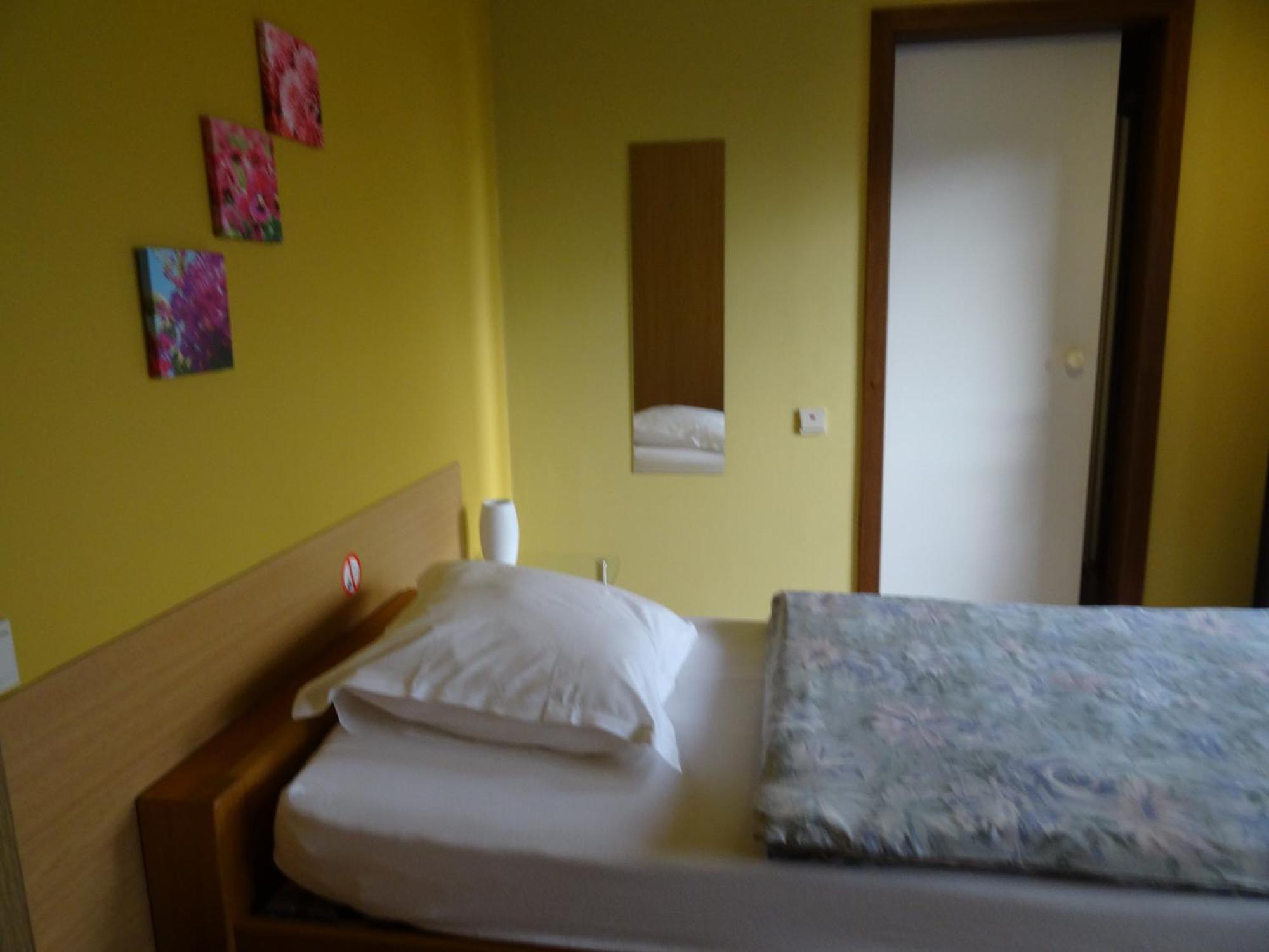 Hostellerie Daiseldaele Dadizele Zimmer foto